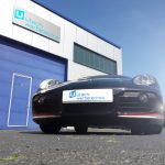 Frontansicht des optisch veredelten Porsche Cayman S.